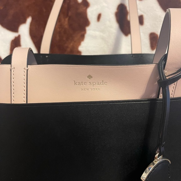 Authentic Kate Spade Magnolia Street Medium Double Pocket Tote - Picture 3 of 11